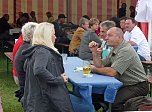 Auf Possen wird gefeiert (Foto: Karl-Heinz Herrmann)