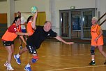 Handball vs. Volleyball (Foto: Uwe Tittel)