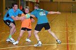 Handball vs. Volleyball (Foto: Uwe Tittel)