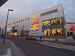 Kontraste in der Altstadt (Foto: Peter Blei)