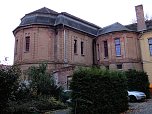 Kontraste in der Altstadt (Foto: Peter Blei)