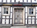 Kontraste in der Altstadt (Foto: Peter Blei)
