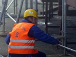 Der Deckel wird draufgesetzt (Foto: nnz)