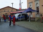 Taufe am Ellricher Bahnhof (Foto: Karin Lehmann, Peter Blei)