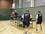 Tischtennis für Alt und Jung (Foto: D. Lohmann) Tischtennis für Alt und Jung (Foto: D. Lohmann)