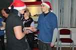 Weihnachtsmann kam mit Rentier (Foto: Karl-Heinz Herrmann) Weihnachtsmann kam mit Rentier (Foto: Karl-Heinz Herrmann)