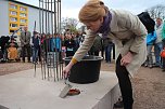 Für die neue Sporthalle der Regelschule Ellrich wurde heute der Grundstein gelegt (Foto: Angelo Glashagel) Für die neue Sporthalle der Regelschule Ellrich wurde heute der Grundstein gelegt (Foto: Angelo Glashagel)