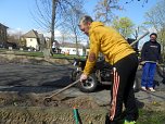 Fr&uuml;hjahrsputz in Ortsteil Esperstedt (Foto: Stadt Bad Frankenhausen)