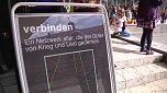 Mit der kleinen wei&szlig;en Friedenstaube wurde heute auf dem Nicolaiplatz vor dem Nordh&auml;user B&uuml;rgerhaus dem Ende des zweiten Weltkrieges gedacht (Foto: Angelo Glashagel)