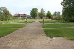 In kleinen Schritten zu einem sch&ouml;nen Park (Foto: Karl-Heinz Herrmann)