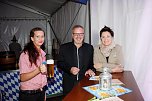 Gewichtiger Gast zum Oktoberfest im Autohaus Peter (Foto: AHP/Fischer) Gewichtiger Gast zum Oktoberfest im Autohaus Peter (Foto: AHP/Fischer)