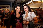 Gewichtiger Gast zum Oktoberfest im Autohaus Peter (Foto: AHP/Fischer) Gewichtiger Gast zum Oktoberfest im Autohaus Peter (Foto: AHP/Fischer)