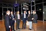 Gewichtiger Gast zum Oktoberfest im Autohaus Peter (Foto: AHP/Fischer) Gewichtiger Gast zum Oktoberfest im Autohaus Peter (Foto: AHP/Fischer)
