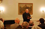 Tenor Frank Exner bereicherte den anspruchsvollen Nachmittag im Museum kongenial durch Lieder von Franz Schubert und Robert Schumann; Letzterer vertreten mit dem Stück "Freisinn". (Foto: Jochen Miche) Tenor Frank Exner bereicherte den anspruchsvollen Nachmittag im Museum kongenial durch Lieder von Franz Schubert und Robert Schumann; Letzterer vertreten mit dem Stück "Freisinn". (Foto: Jochen Miche)