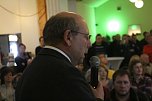 Die Vertreter der Gipsindustrie stellten sich am Nachmittag der Bev&ouml;lkerung (Foto: Angelo Glashagel)