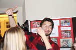 Vom Advenstkranz bis zum selbstgebackenen Pl&auml;tzchen konnte man auf dem Weihnachtsbasar der Nordh&auml;user Petersbergschule viel entdecken und naschen (Foto: Angelo Glashagel)