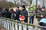 Weihnachtstauchen am Bebraer Teich (Foto: Karl-Heinz Herrmann) Weihnachtstauchen am Bebraer Teich (Foto: Karl-Heinz Herrmann)