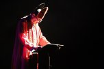 Das Krippenspiel mit Olaf Schubert sorgte im Theater Nordhausen wieder f&uuml;r ein volles Haus (Foto: Angelo Glashagel)