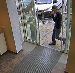 Wer kennt diesen Mann? - Polizei sucht Betr&uuml;ger in Artern (Foto: Landespolizeiinspektion Nordhausen)