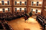 Stimmgewaltiges Weihnachtskonzert im Achteckhaus (Foto: Karl-Heinz Herrmann)