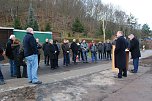 Gro&szlig;er Bahnhof bei der Verkehrsfreigabe der Landesstra&szlig;e 157 am Ortsausgang von Friedeburg. (Foto: Jochen Miche)