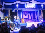 Narrenvolk feiert in Bebra (Foto: Karnevalslverein Blau-Weiss)