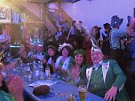 Narrenvolk feiert in Bebra (Foto: Karnevalslverein Blau-Weiss)