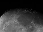 Ganz nah dran am Mond - geht auch vom Boden aus (Foto: Peter Blei)