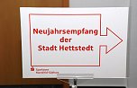 Ein Schild wies den Besuchern den Weg zum Festsaal in der Sparkasse. (Foto: Jochen Miche)