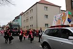 N&auml;rrinnen und Narren trotzen Wetter (1) (Foto: Karl-Heinz Herrmann)