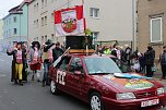 N&auml;rrinnen und Narren trotzen Wetter (1) (Foto: Karl-Heinz Herrmann)