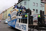 N&auml;rrinnen und Narren trotzen Wetter (2) (Foto: Karl-Heinz Herrmann)