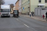 N&auml;rrinnen und Narren trotzen Wetter (2) (Foto: Karl-Heinz Herrmann)