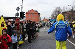 N&auml;rrinnen und Narren trotzen Wetter (2) (Foto: Karl-Heinz Herrmann)