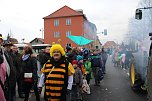 N&auml;rrinnen und Narren trotzen Wetter (2) (Foto: Karl-Heinz Herrmann)