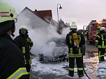 Auto brannte aus (Foto: Feuerwehr Bleicherode)