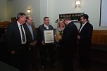 Kerstin Engel-Gehring und ihr Mann Dr. Norbert Gehring von der Brauerei Wippra wurden unter anderem für die Qualität, Regionalbezogenheit, traditionelles Brauen und ihre Innovationsfreude bezüglich hochwertiger Biersorten geehrt. (Foto: Jochen Miche) Kerstin Engel-Gehring und ihr Mann Dr. Norbert Gehring von der Brauerei Wippra wurden unter anderem für die Qualität, Regionalbezogenheit, traditionelles Brauen und ihre Innovationsfreude bezüglich hochwertiger Biersorten geehrt. (Foto: Jochen Miche)