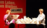 Michaela Dazian und Oliver Beck begeisterten ihr Publikum mit einem am Fr&uuml;hst&uuml;ckstisch spielenden Sketch. (Foto: Jochen Miche)