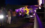 Zu vorgerückter Stunde rückten auch die Besucher weiter vor. (Foto: Jochen Miche) Zu vorgerückter Stunde rückten auch die Besucher weiter vor. (Foto: Jochen Miche)