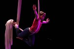 No money - pure honey - die Kinder des Zirkus Zappelini zeigten am Abend, was sie drauf haben (Foto: Angelo Glashagel) No money - pure honey - die Kinder des Zirkus Zappelini zeigten am Abend, was sie drauf haben (Foto: Angelo Glashagel)