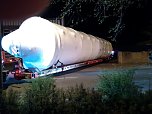 Schwertransport mit Ziel Brasilien auf Nordhausens Stra&szlig;en (Foto: Frank Meier)