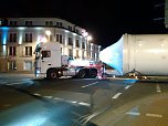 Schwertransport mit Ziel Brasilien auf Nordhausens Stra&szlig;en (Foto: Frank Meier)