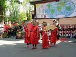 Kindervilla-Kinder begeisterten ihre G&auml;ste zum Stra&szlig;enfest (Foto: Kindervilla Bad Frankenhausen)