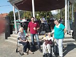 Die Bewohner des Sonnenhofs auf dem Ilfelder Herbstmarkt (Foto: Danny Kais)