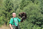 Besuch im Harzfalkenhof (Foto: Harzfalkenhof )