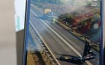 Schwerer Unfall zwischen Abschleppwagen und Br&uuml;cke (Foto: Privat)
