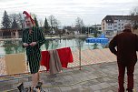 Besuchermagnet Eisbaden (Foto: Karl-Heinz Herrmann)