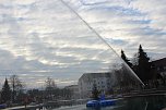 Besuchermagnet Eisbaden (Foto: Karl-Heinz Herrmann)
