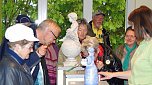 Sehbehinderte und Diabetiker auf gemeinsamer Bus-Tour (Foto: M. Rasch) Sehbehinderte und Diabetiker auf gemeinsamer Bus-Tour (Foto: M. Rasch)