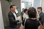 "Fortschritt" feiert Einzug in Gesch&auml;ftsstelle (Foto: Karl-Heinz Herrmann)